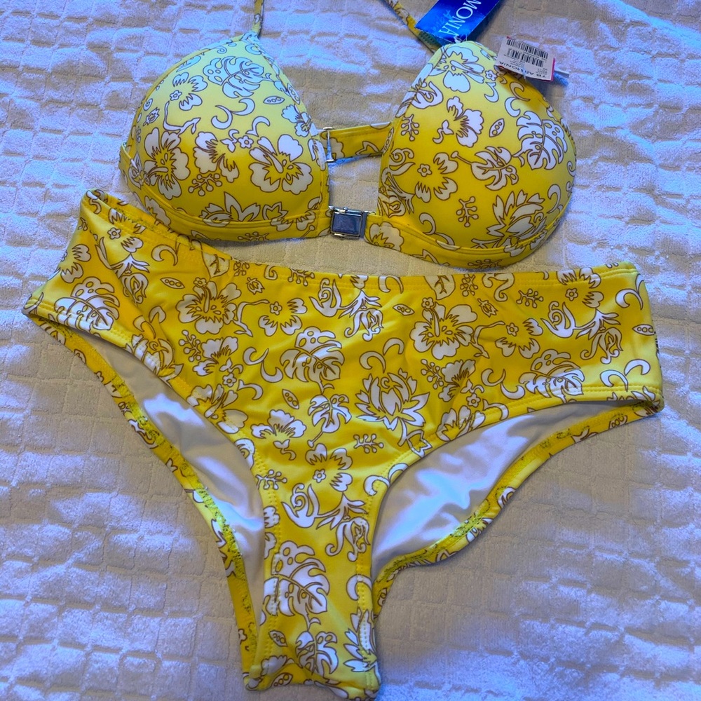 Brand new swimsuit